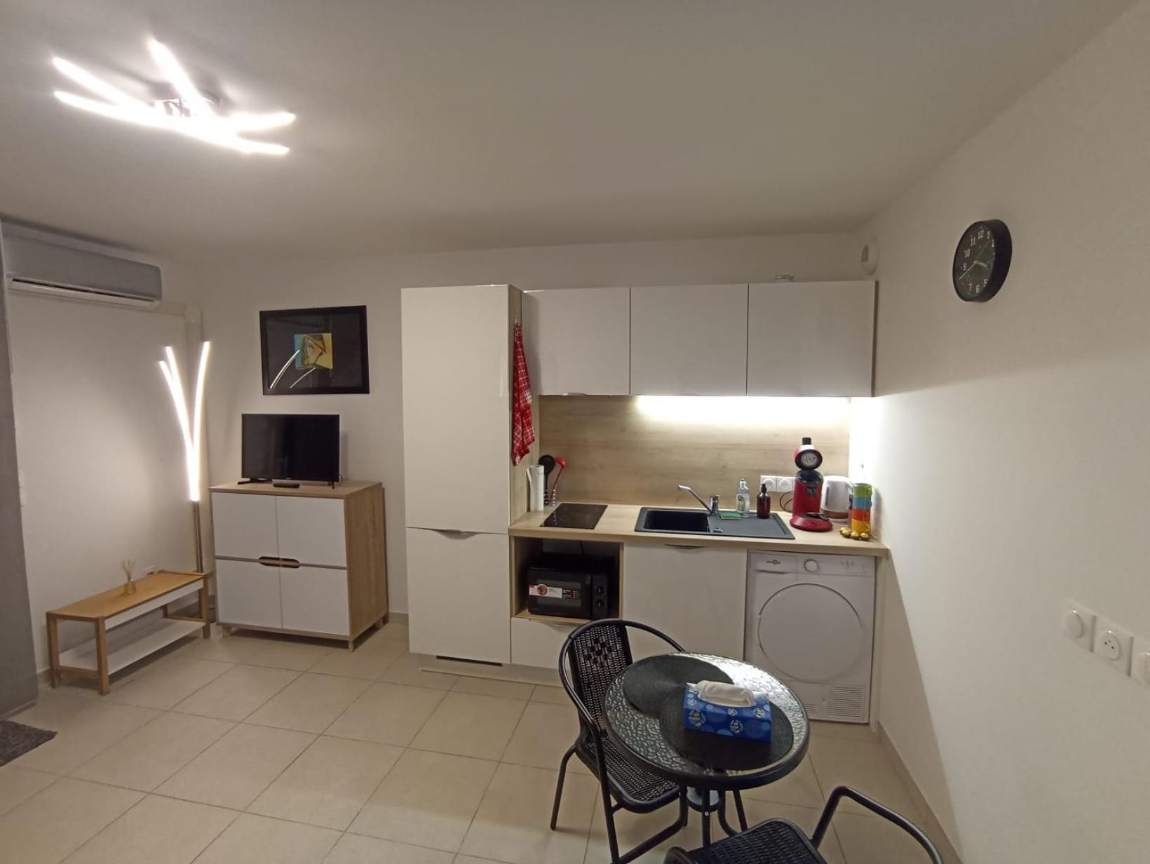 Studio Avec Parking Prive, Piscine Plage 300M Antibes Extérieur photo